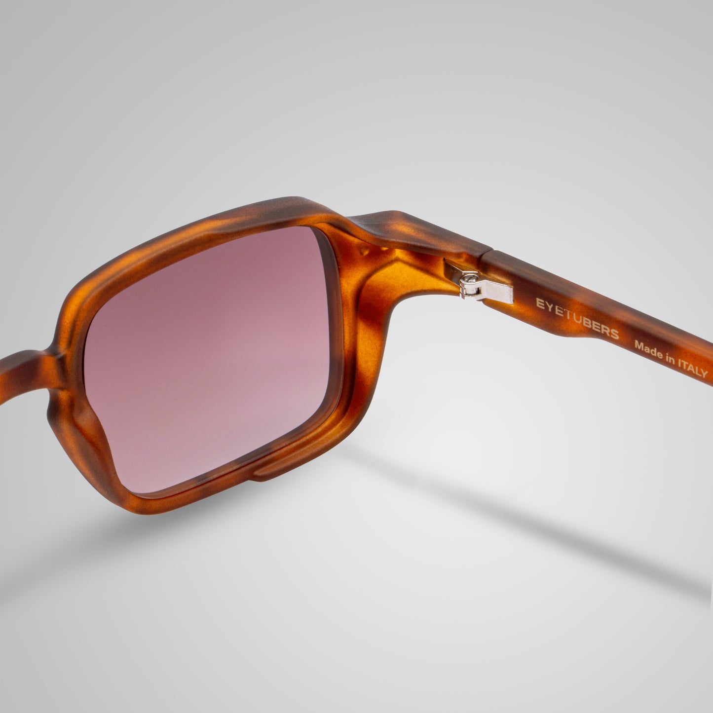 SQUARED BROWN SUN GRADIENT